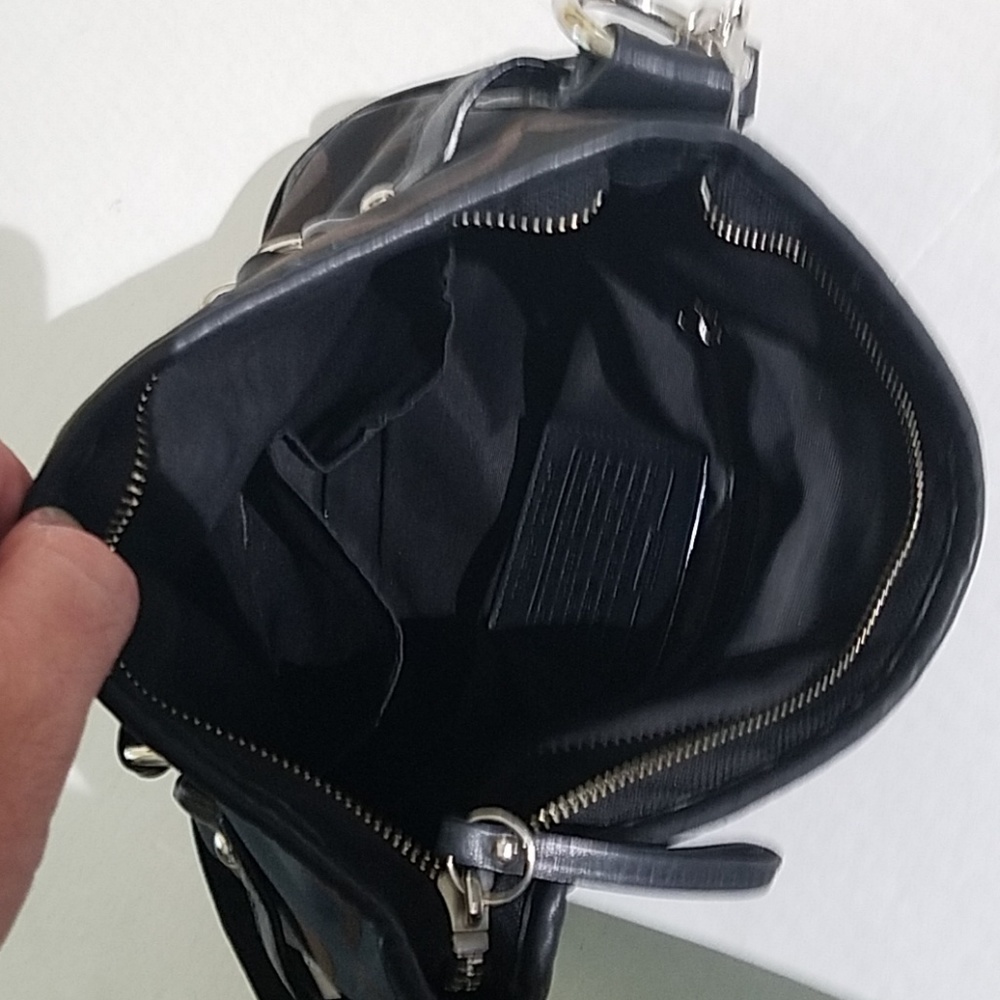 Coach black cross body bag B18 - Picture 5 of 8